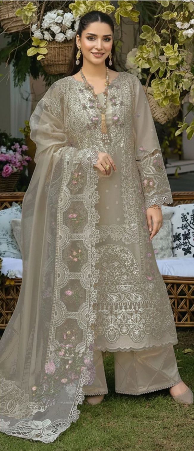 Zarashahjahan luxury collection hit Code Available on Fine Quality 90/70 Lawn with Ready to wear Chiffon Emb Dopatta 3 Pcs Suit