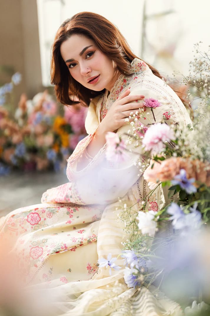 *PRESENTING QALAMKAR PREMIUM LUXURY EMBROIDERED HIT CODE* - Image 3