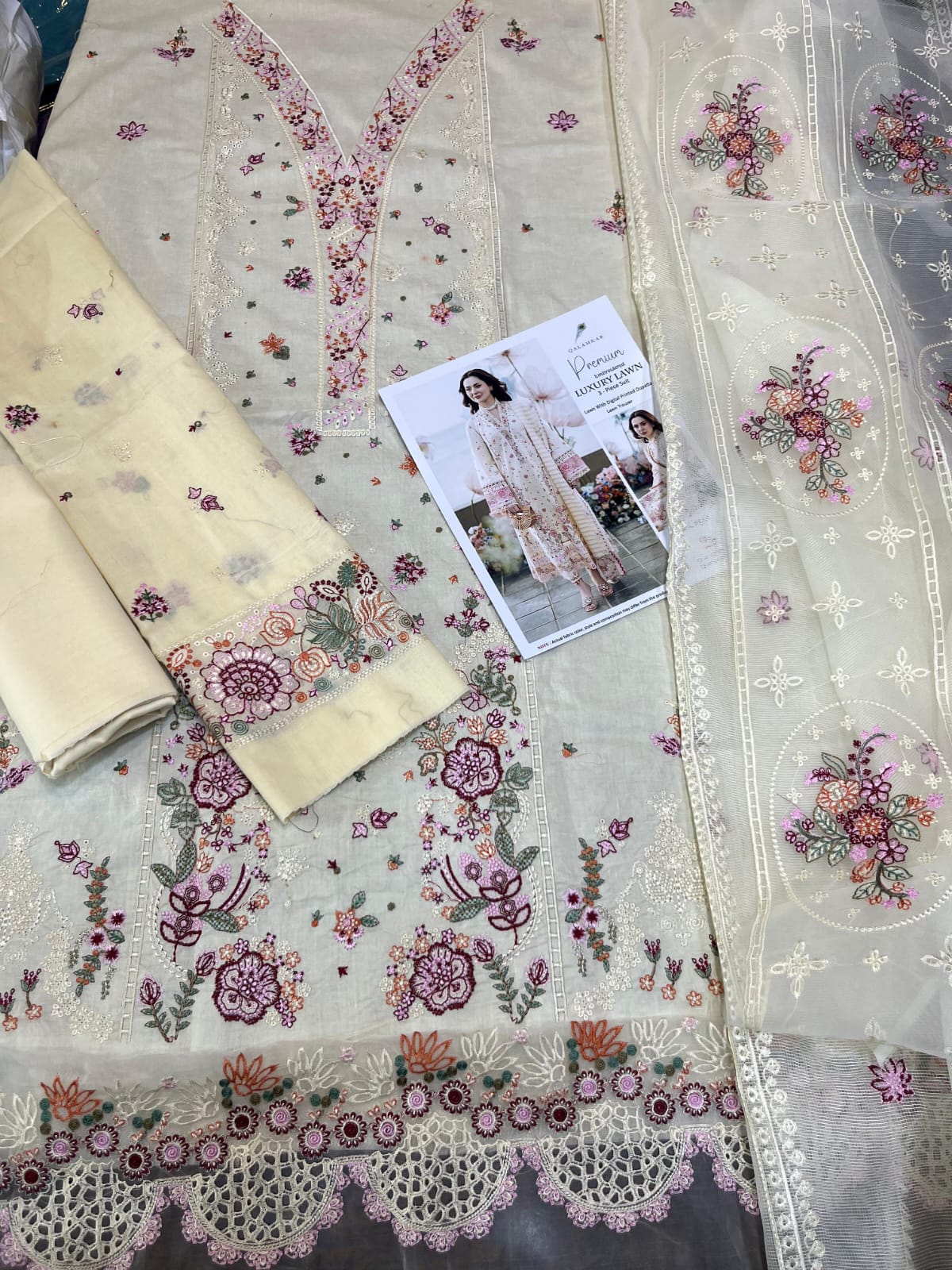 *PRESENTING QALAMKAR PREMIUM LUXURY EMBROIDERED HIT CODE* - Image 5